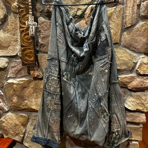 Magnolia Pearl Joni punk denim ——READ FULL DESCRIPTION——- - Picture 2 of 4